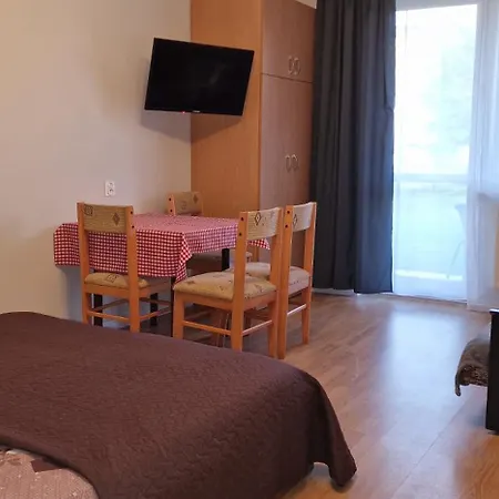 Privatunterkunft Roza Wiatrow 2 *